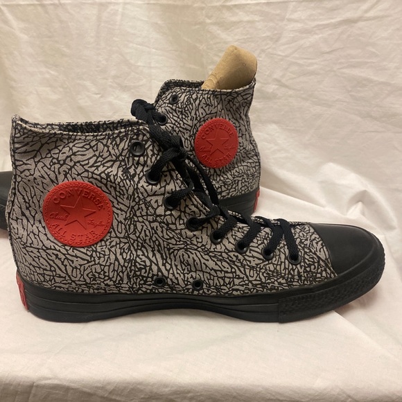 Converse High top Mens NWOT